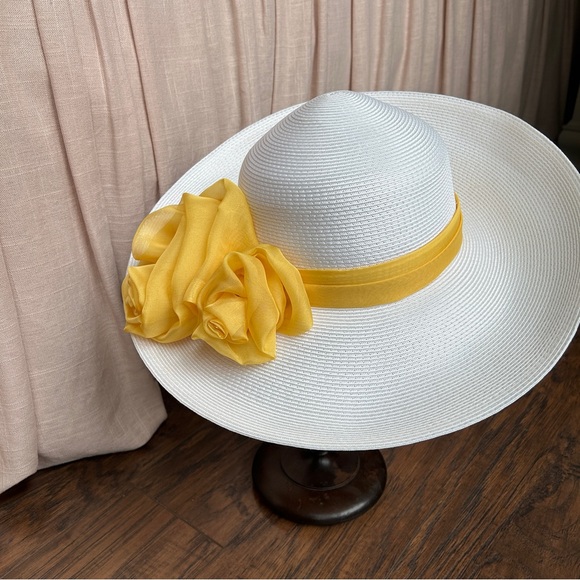 One of a Kind White and Yellow Women's Hat - Picture 3 of 7